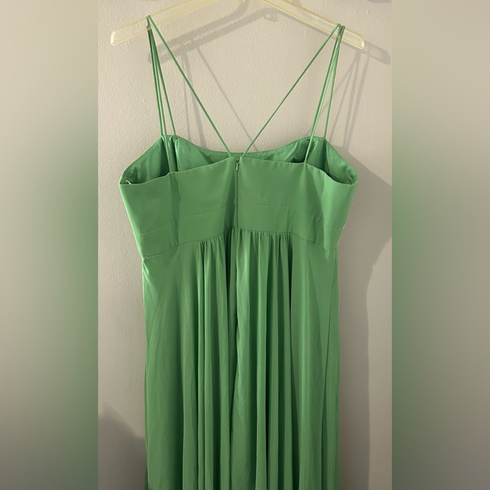 David’s Bridal Size 22 Formal Gown — Beautiful Green Like New Condition - Picture 4 of 9